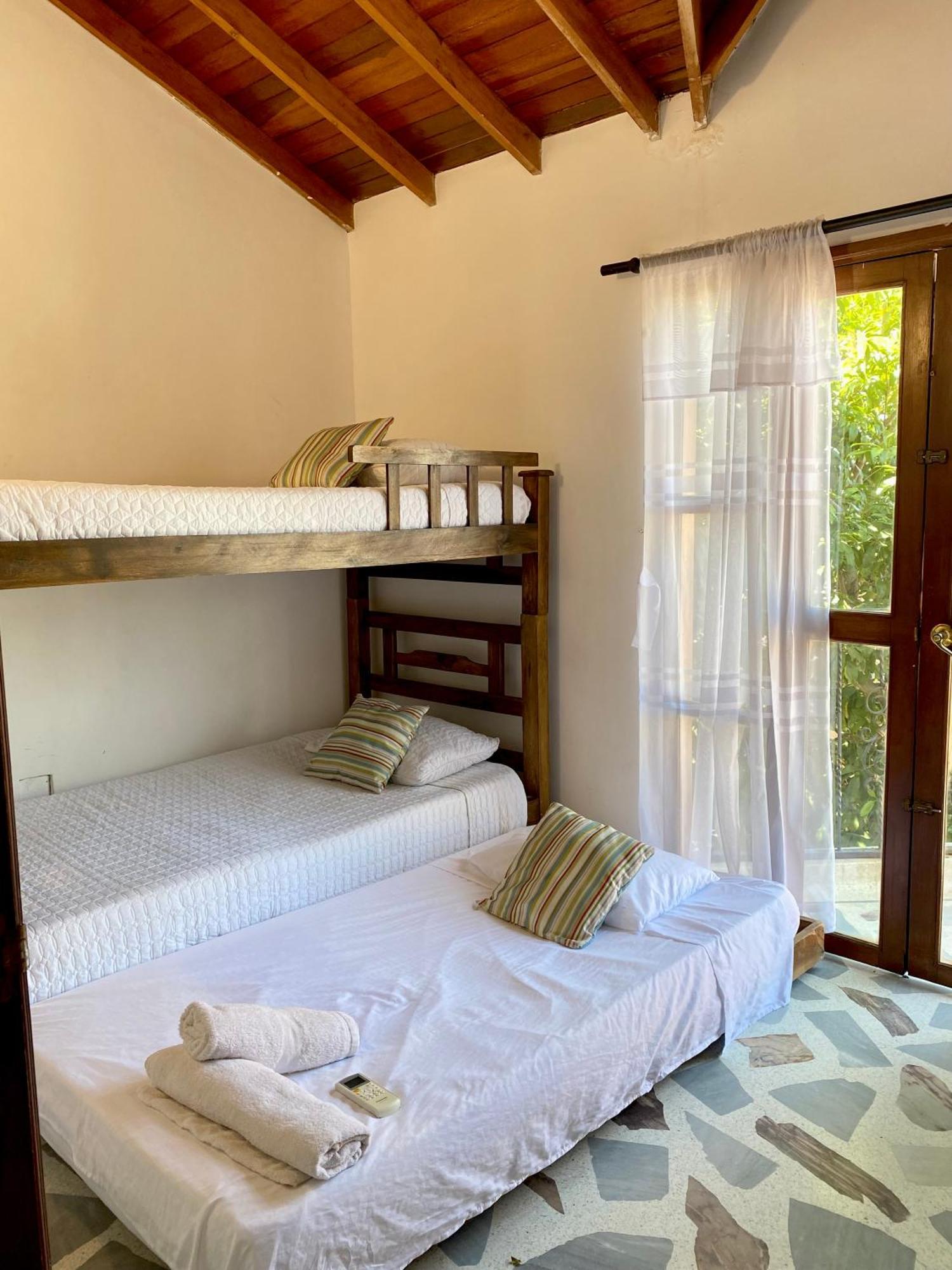 Hotel Cabanas Villa Roca, Rodadero ซันตามาร์ตา ภายนอก รูปภาพ